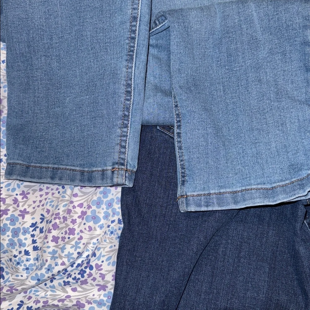 🏖️10 items for $20☀️

365 Kids set of 2 drawstring blue jeans| size 8 - Picture 9 of 11
